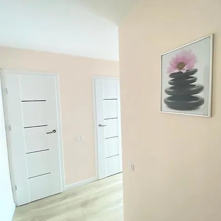 Friendship- New, Calm, Bright Apartment